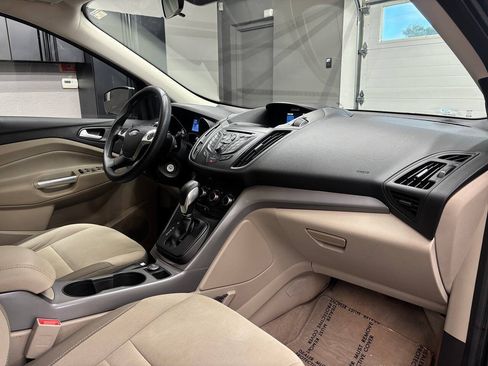 Used 2015 Ford Escape SE FWD image 24
