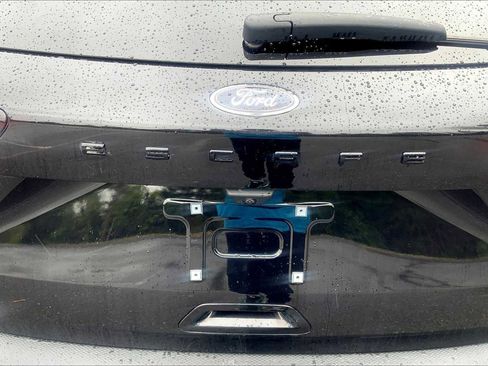 Used 2022 Ford Escape SEL w/ SEL Stealth AWD Package image 9