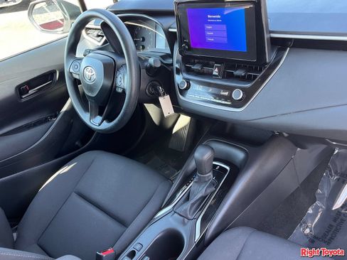 Certified 2025 Toyota Corolla LE FWD image 13