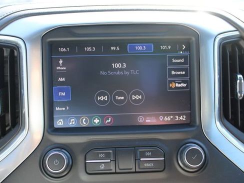 Used 2020 Chevrolet Silverado 1500 LT w/ Texas Edition image 22