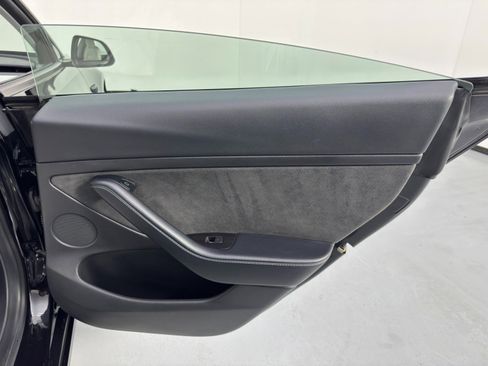 Used 2021 Tesla Model 3 Long Range image 33