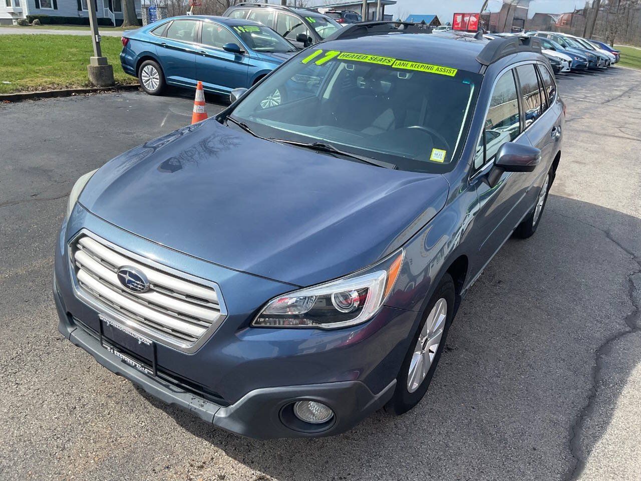 Used 2017 Subaru Outback 2.5i Premium AWD/4WD image 6