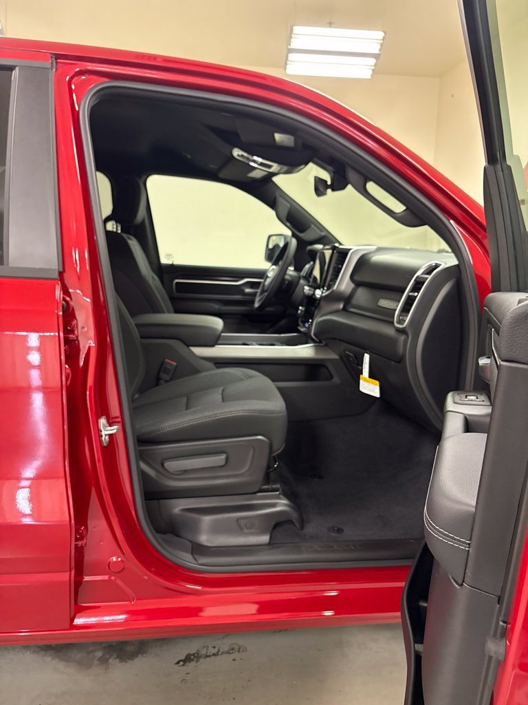 New 2027 RAM 1500 4x4 Crew Cab image 24