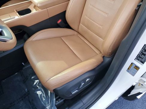 Used 2024 Hyundai Santa Fe Limited AWD/4WD image 12