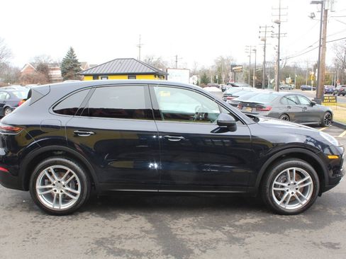 Used 2023 Porsche Cayenne image 24
