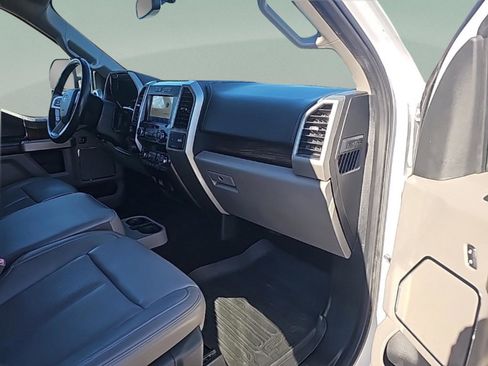 Used 2019 Ford F150 Lariat image 35