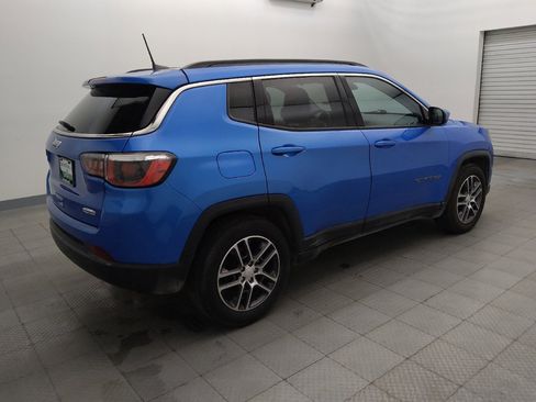 Used 2019 Jeep Compass Latitude FWD image 10