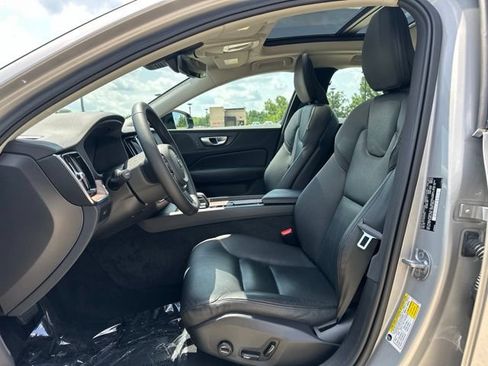 Certified 2024 Volvo S60 B5 Plus w/ Climate Package AWD/4WD image 18