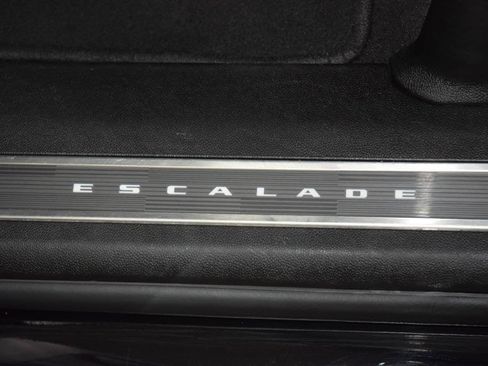 Used 2024 Cadillac Escalade ESV Premium Luxury Platinum AWD/4WD image 44