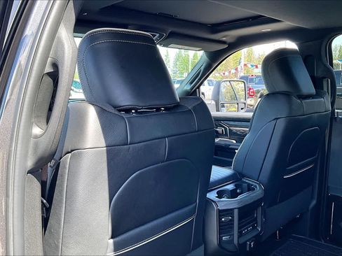 New 2026 RAM 3500 Limited AWD/4WD image 12