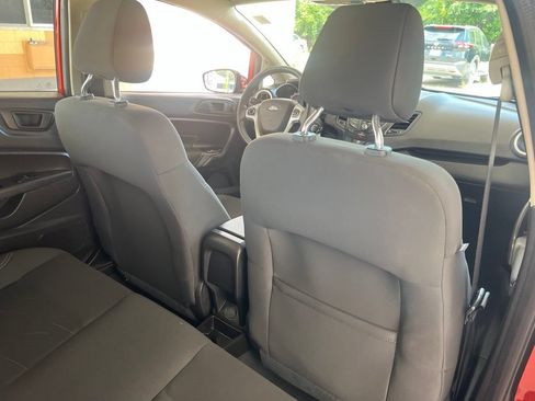 Used 2019 Ford Fiesta SE FWD image 14
