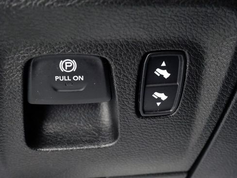 Used 2022 RAM 1500 Laramie AWD/4WD image 28