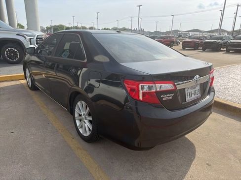 Used 2012 Toyota Camry XLE image 3
