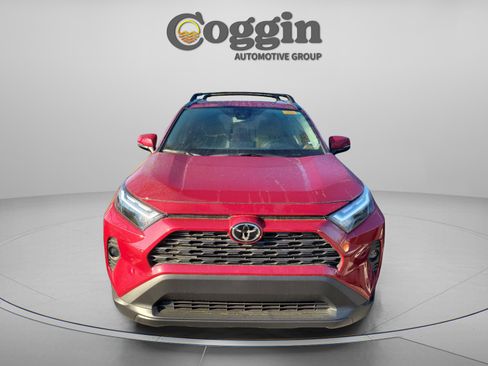 Used 2025 Toyota RAV4 XLE image 7