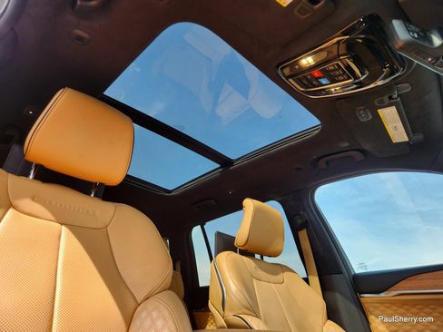 Used 2025 Jeep Grand Cherokee L Summit image 7