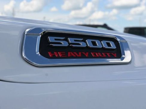 Used 2022 RAM 5500 Tradesman RWD image 35