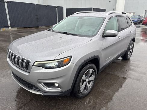 Used 2019 Jeep Cherokee Limited image 6