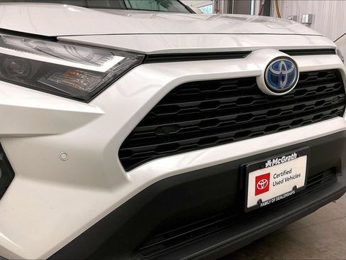 Used 2024 Toyota RAV4 XLE Premium w/ Weather Package AWD/4WD image 32