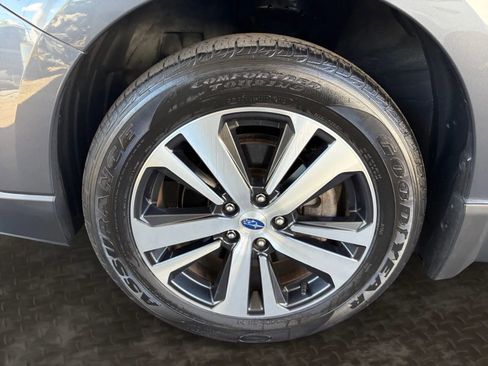 Used 2018 Subaru Outback 2.5i Limited AWD/4WD image 37