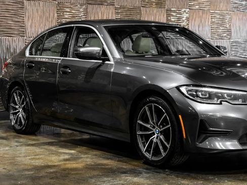 Used 2020 BMW 330i Sedan w/ Convenience Package image 6