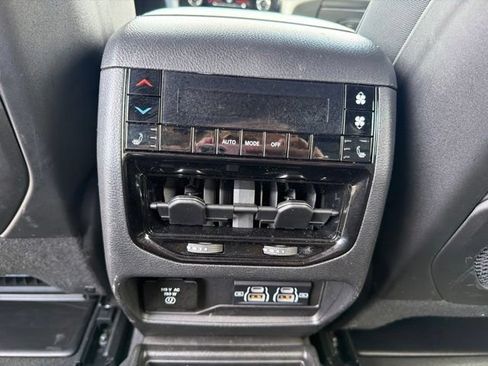 Used 2023 Jeep Grand Cherokee L Overland AWD/4WD image 21