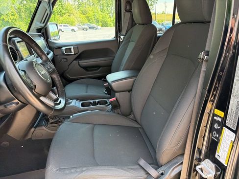Used 2022 Jeep Wrangler Unlimited Sport AWD/4WD image 39
