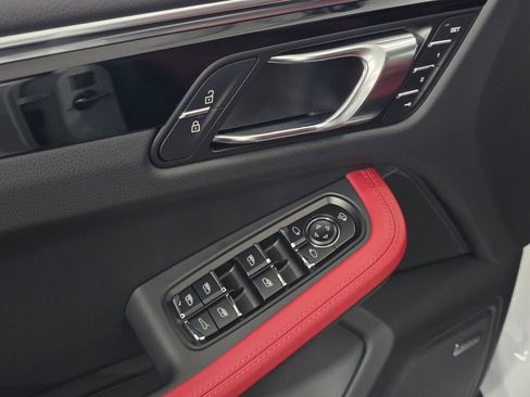 New 2026 Porsche Macan S AWD/4WD image 36