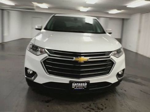 Used 2019 Chevrolet Traverse LT FWD image 3
