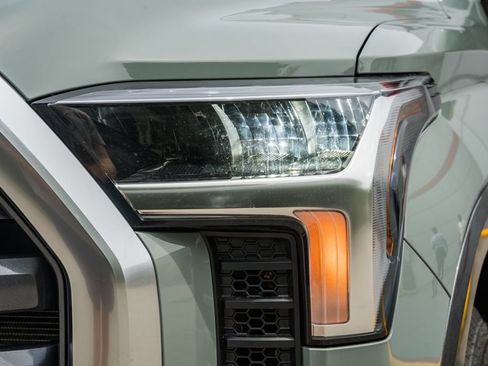 New 2026 Toyota Tundra Limited AWD/4WD image 12
