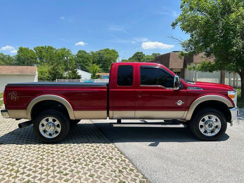 Used 2014 Ford F350 Lariat w/ Chrome Package AWD/4WD image 4