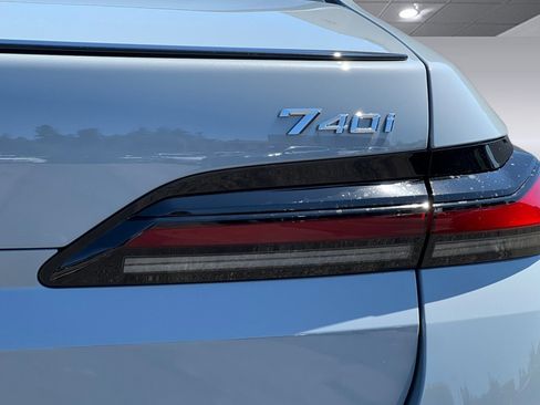 New 2025 BMW 740i image 12