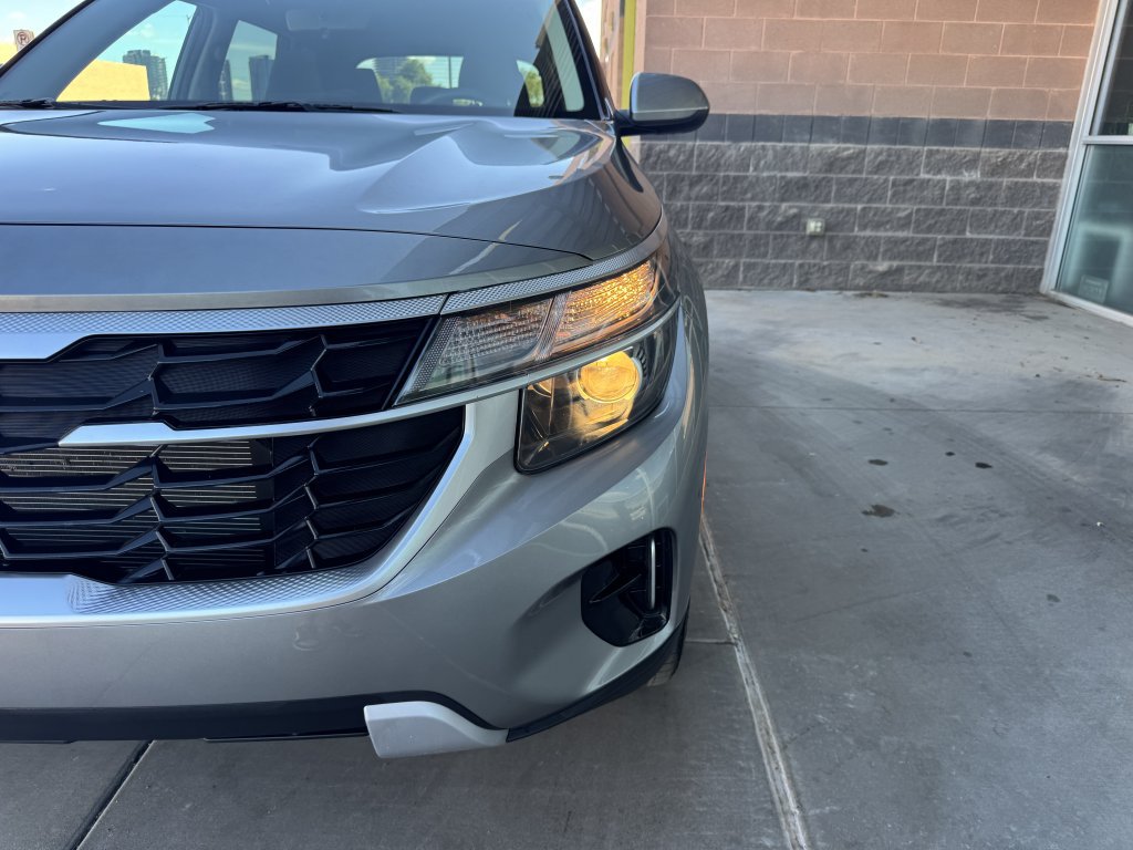 Used 2024 Kia Seltos LX AWD/4WD image 11