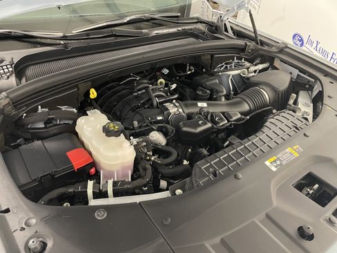 Used 2024 Jeep Grand Cherokee Limited image 34