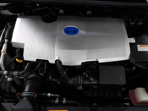 Used 2019 Toyota Prius LE FWD image 20