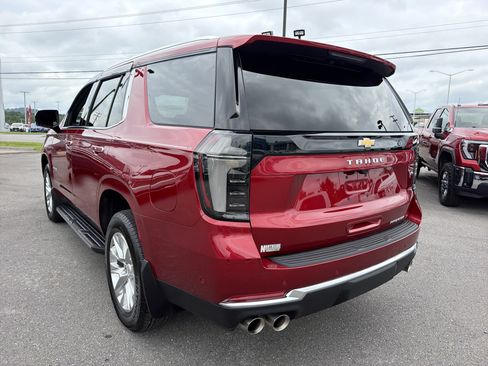 Used 2025 Chevrolet Tahoe Premier AWD/4WD image 8