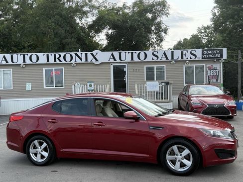 Used 2011 Kia Optima LX FWD image 1