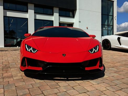 Used 2020 Lamborghini Huracan EVO image 8
