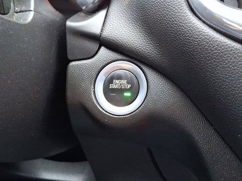 Used 2019 Chevrolet Equinox LT image 22