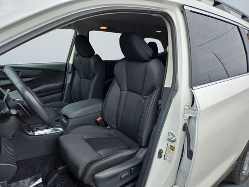 Used 2023 Subaru Ascent Premium w/ Convenience Package image 9
