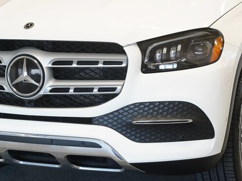 Certified 2023 Mercedes-Benz GLS 450 4MATIC image 6