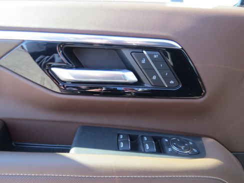 Used 2026 Chevrolet Tahoe High Country image 19