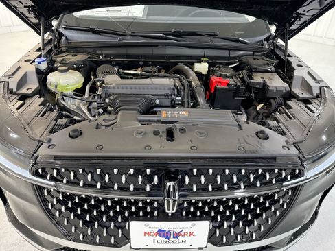 New 2026 Lincoln Nautilus Premier image 30