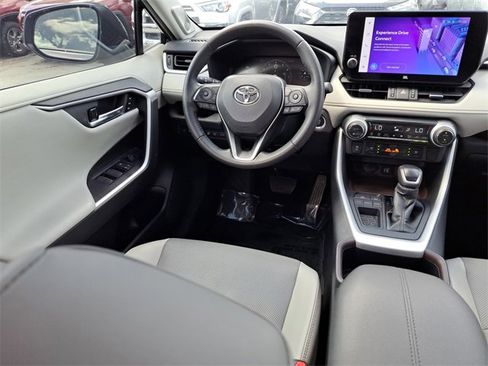 Used 2023 Toyota RAV4 Limited image 11