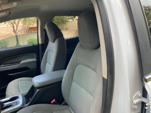 Used 2016 Chevrolet Colorado LT w/ LT Convenience Package RWD image 25
