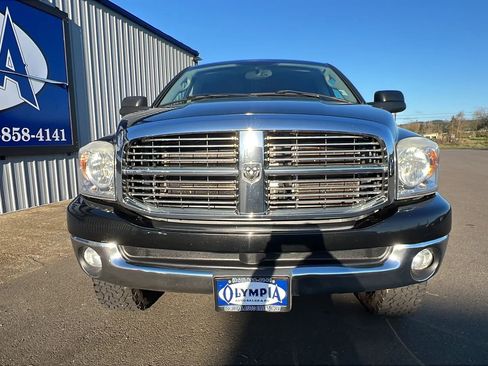 Used 2009 Dodge Ram 2500 Truck SLT w/ Popular Equipment Group image 2