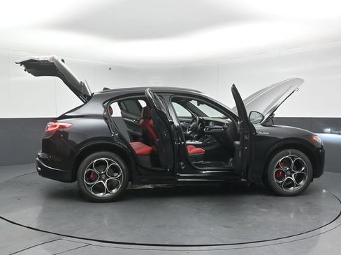 New 2025 Alfa Romeo Stelvio Sprint w/ Veloce Package image 58