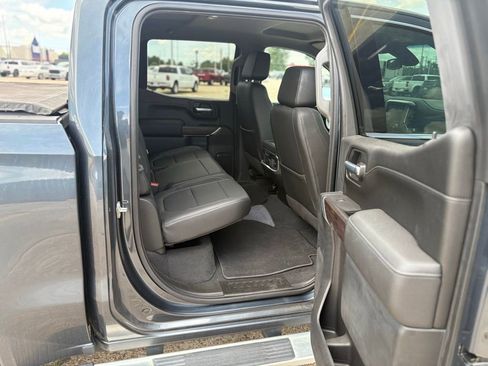 Used 2021 GMC Sierra 1500 SLT RWD image 9