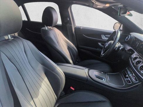 Used 2023 Mercedes-Benz E 350 4MATIC Sedan image 14