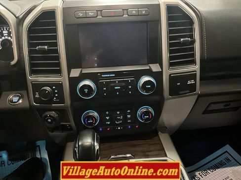 Used 2020 Ford F150 Lariat w/ Equipment Group 502A Luxury AWD/4WD image 19