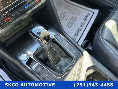 Used 2022 Volkswagen Tiguan SE R-Line image 23
